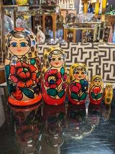 Set of 5 Nested painted Russian Dolls